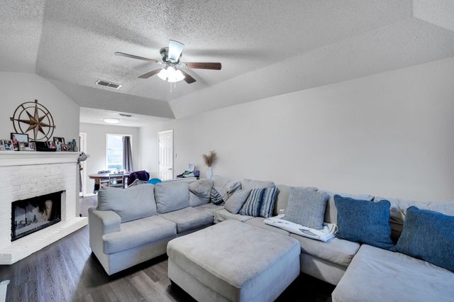 114 Janis Street, Alvarado, TX 76009