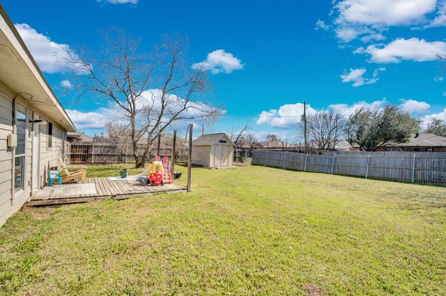 114 Janis Street, Alvarado, TX 76009