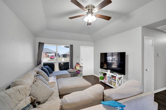 114 Janis Street, Alvarado, TX 76009