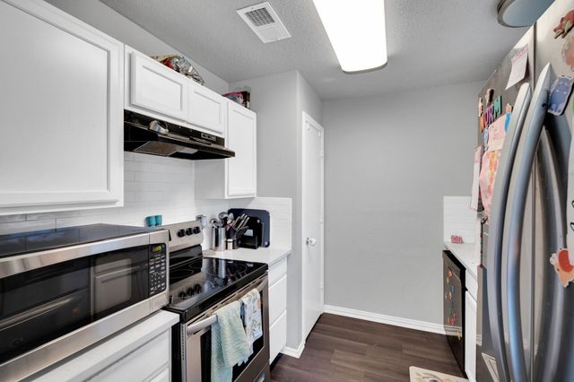 114 Janis Street, Alvarado, TX 76009