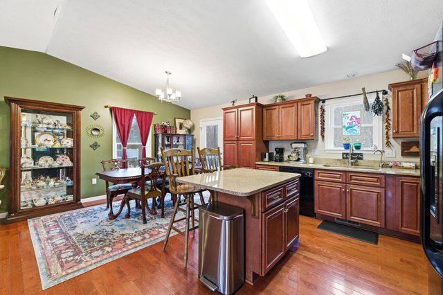 1430 MANDOLIN AVE, Grottoes, VA 24441