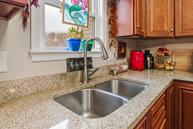 1430 MANDOLIN AVE, Grottoes, VA 24441