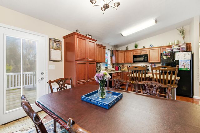 1430 MANDOLIN AVE, Grottoes, VA 24441