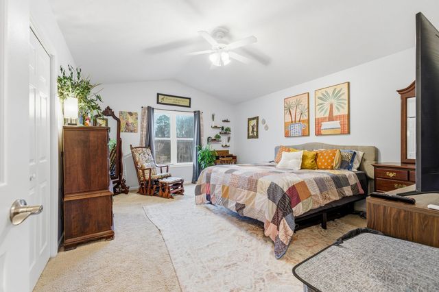 1430 MANDOLIN AVE, Grottoes, VA 24441