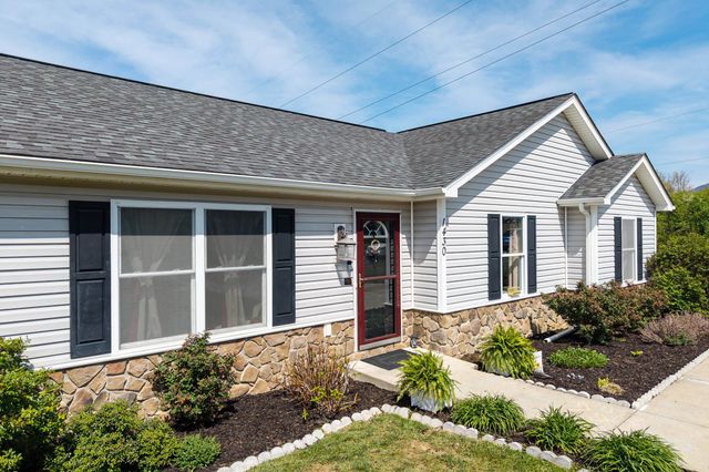 1430 MANDOLIN AVE, Grottoes, VA 24441
