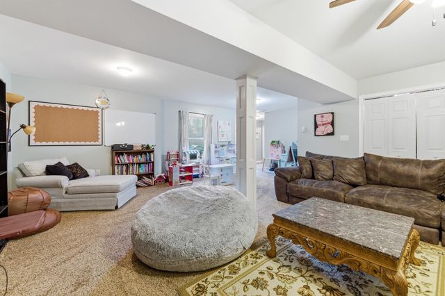 1430 MANDOLIN AVE, Grottoes, VA 24441