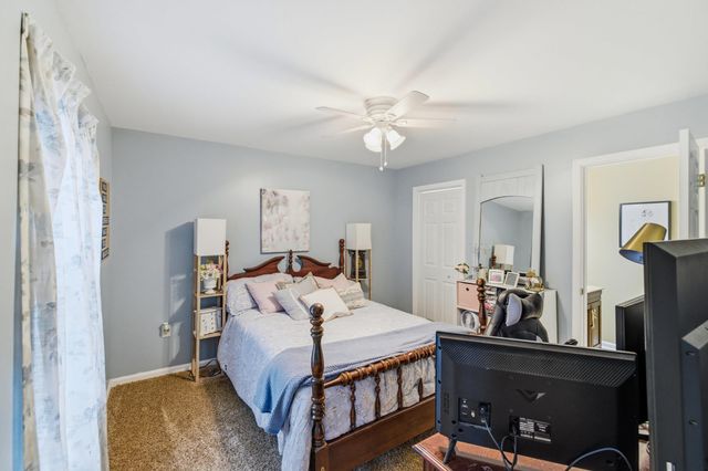 1430 MANDOLIN AVE, Grottoes, VA 24441