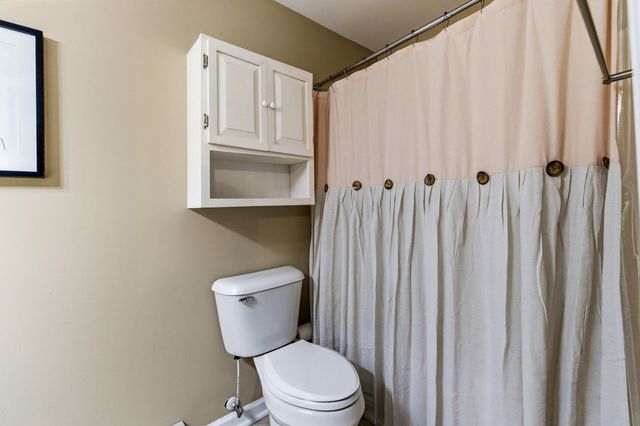 1430 MANDOLIN AVE, Grottoes, VA 24441