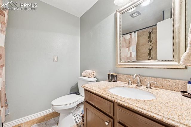 5560 Constitution Avenue, Colorado Springs, CO 80915