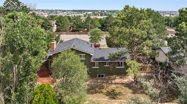 5560 Constitution Avenue, Colorado Springs, CO 80915