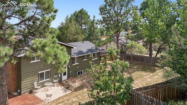 5560 Constitution Avenue, Colorado Springs, CO 80915