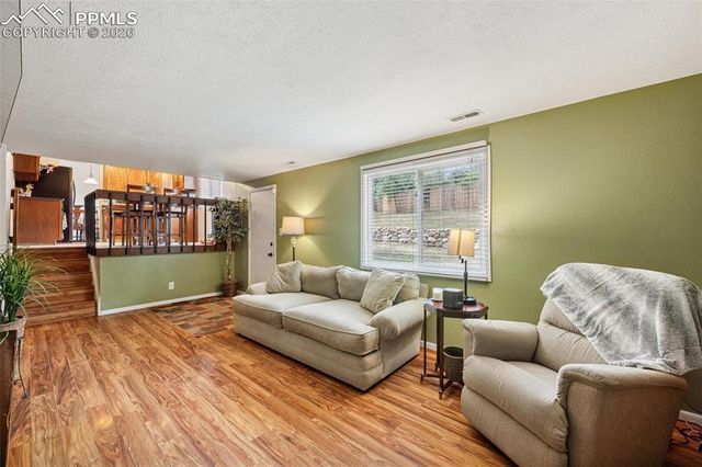 5560 Constitution Avenue, Colorado Springs, CO 80915