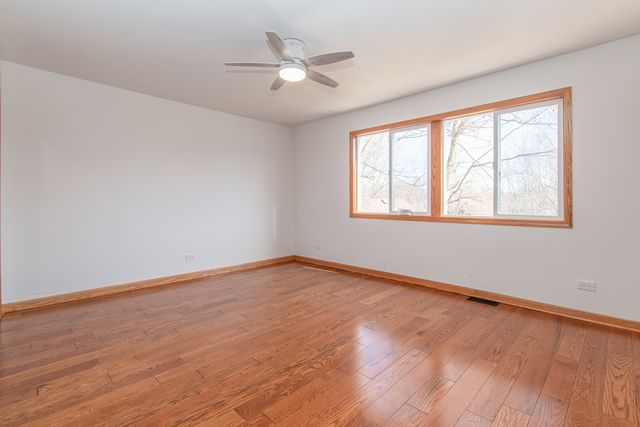 39763 N Rena Avenue, Antioch, IL 60002