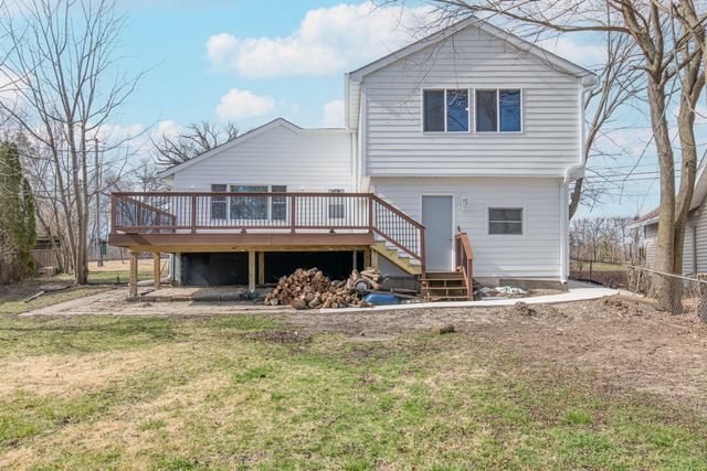 39763 N Rena Avenue, Antioch, IL 60002