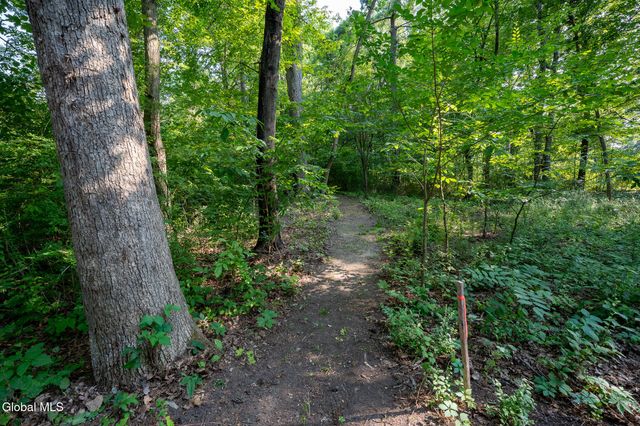 47 Wheeler Road, Bethlehem, NY 12077