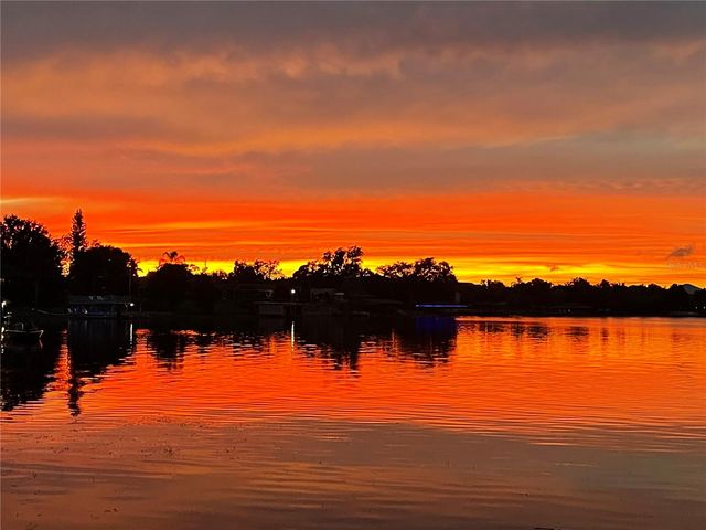 6707 WINTERSET GARDENS ROAD, Winter Haven, FL 33884