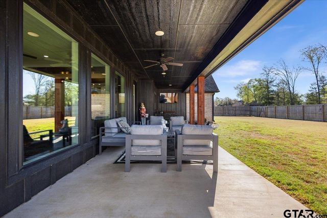 12262 Harlon, Flint, TX 75762