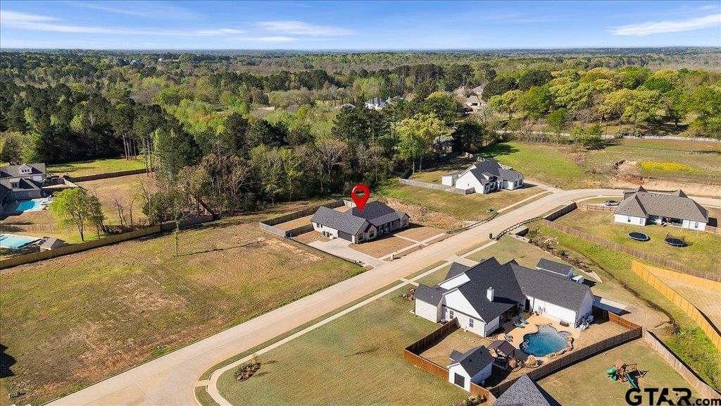 12262 Harlon, Flint, TX 75762