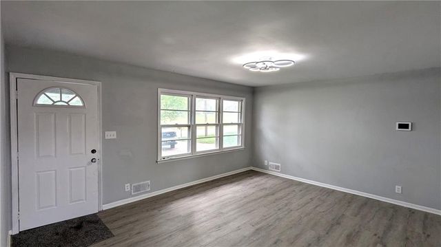 11708 E 75th Street, Raytown, MO 64138