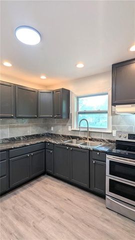 11708 E 75th Street, Raytown, MO 64138