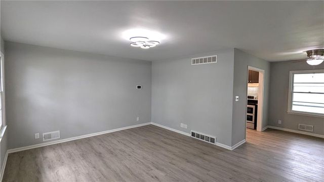 11708 E 75th Street, Raytown, MO 64138