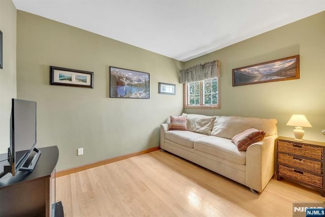245 Coupe Place, North Arlington, NJ 07031