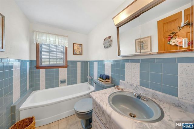 245 Coupe Place, North Arlington, NJ 07031