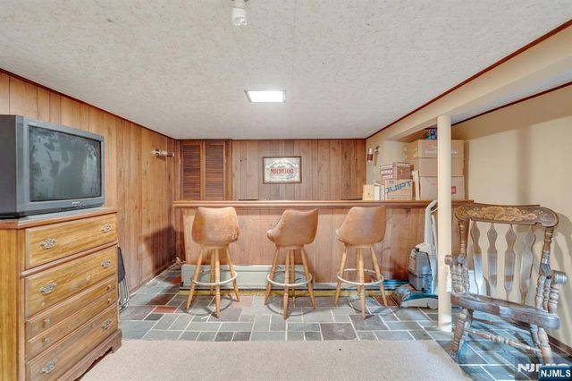 245 Coupe Place, North Arlington, NJ 07031