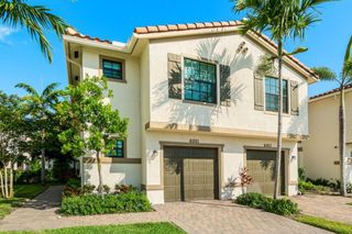 6001 Woods Edge Circle, Riviera Beach, FL 33410