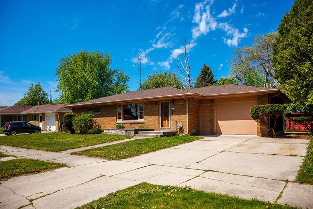 2710 S 17th STREET, Sheboygan, WI 53081