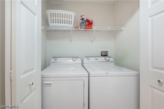 431 Valerie WAY 103, Naples, FL 34104