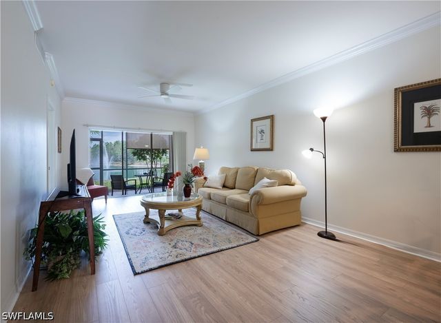 431 Valerie WAY 103, Naples, FL 34104