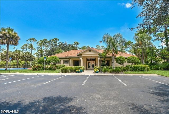 431 Valerie WAY 103, Naples, FL 34104