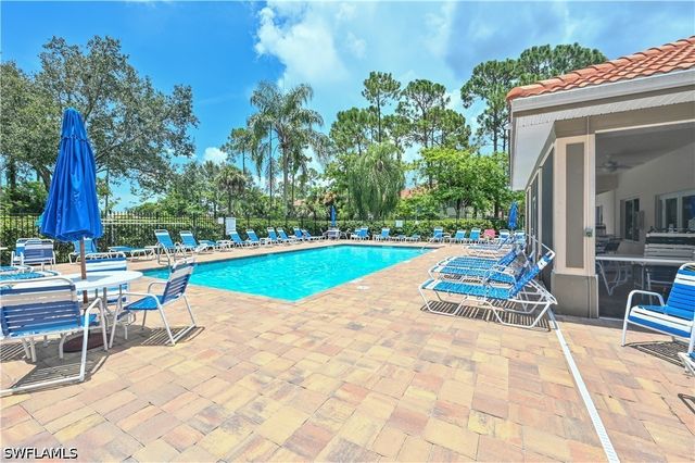 431 Valerie WAY 103, Naples, FL 34104