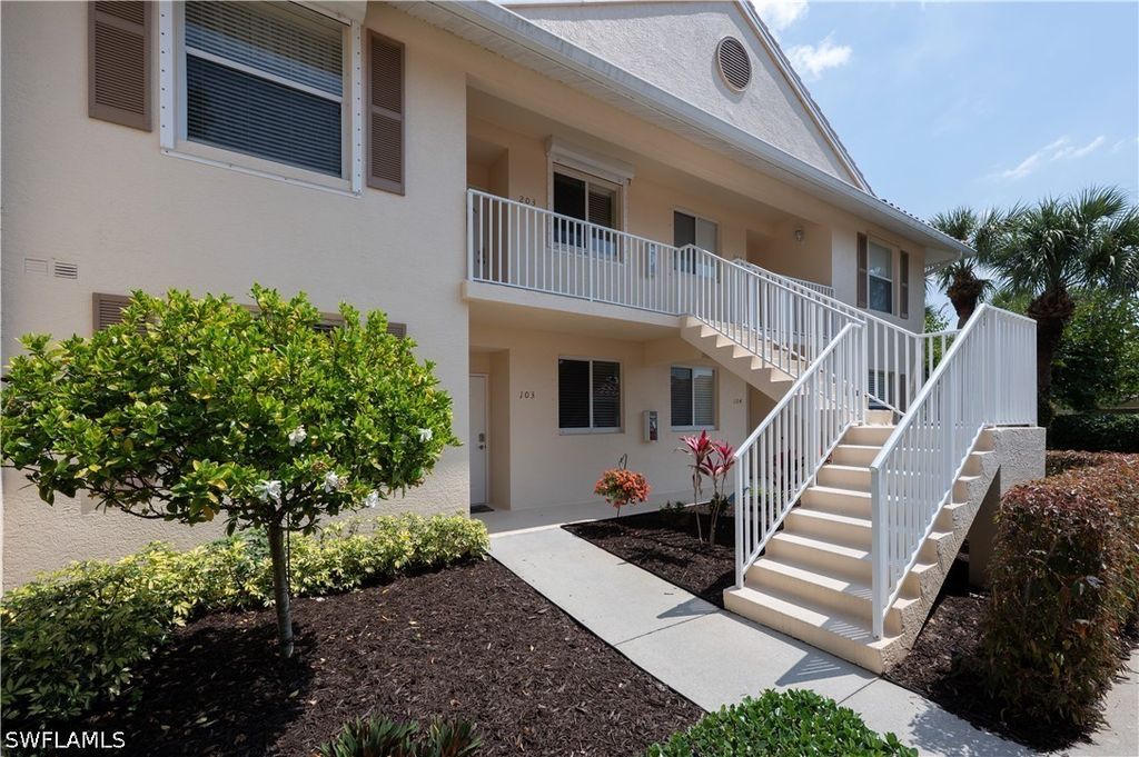431 Valerie WAY 103, Naples, FL 34104