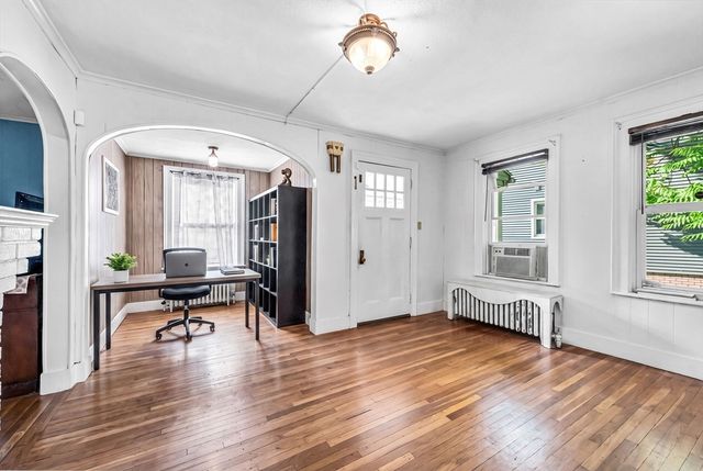 307 Fountain St, Springfield, MA 01108