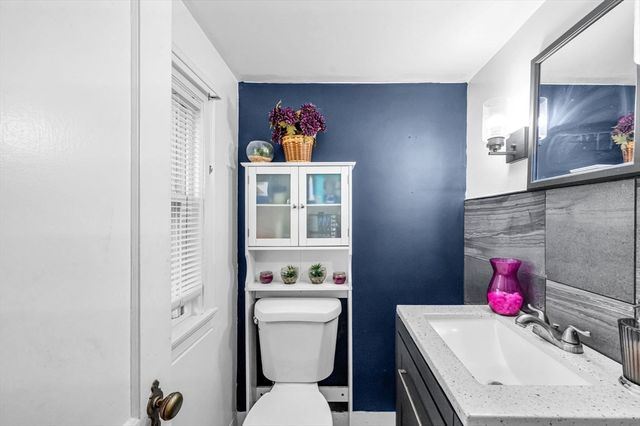 307 Fountain St, Springfield, MA 01108