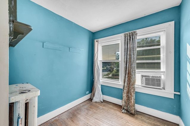 307 Fountain St, Springfield, MA 01108