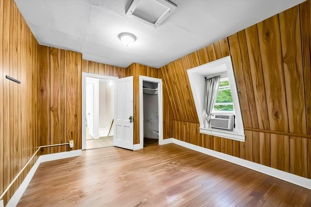 307 Fountain St, Springfield, MA 01108