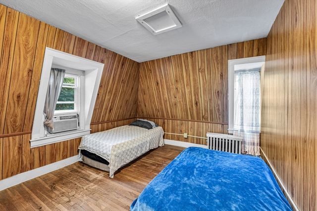 307 Fountain St, Springfield, MA 01108