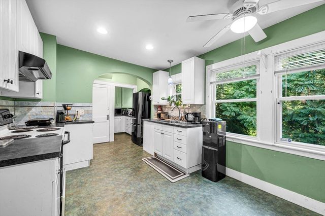 307 Fountain St, Springfield, MA 01108