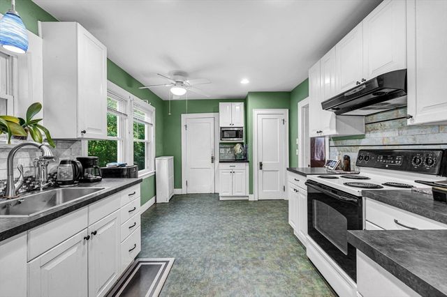 307 Fountain St, Springfield, MA 01108