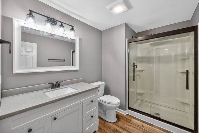 368 Kingsbury Drive, Dekalb, IL 60115