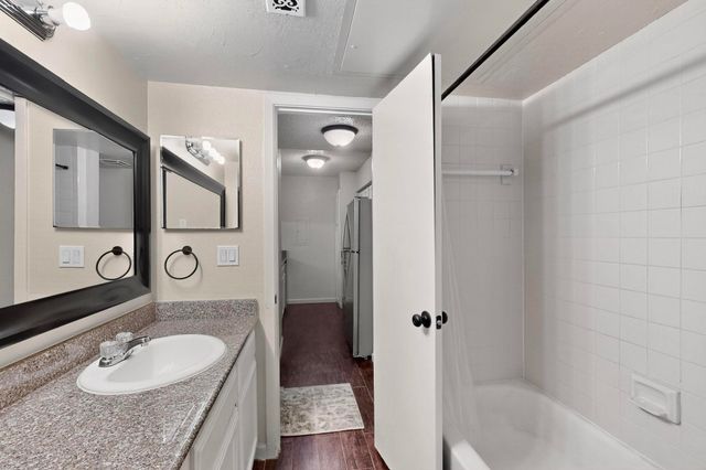 9611 Walnut Street 1105, Dallas, TX 75243