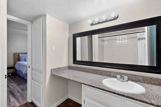 9611 Walnut Street 1105, Dallas, TX 75243
