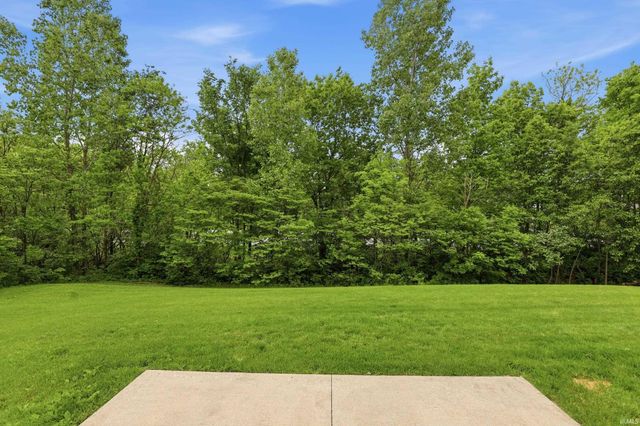 12715 Braveheart Drive, Fort Wayne, IN 46814