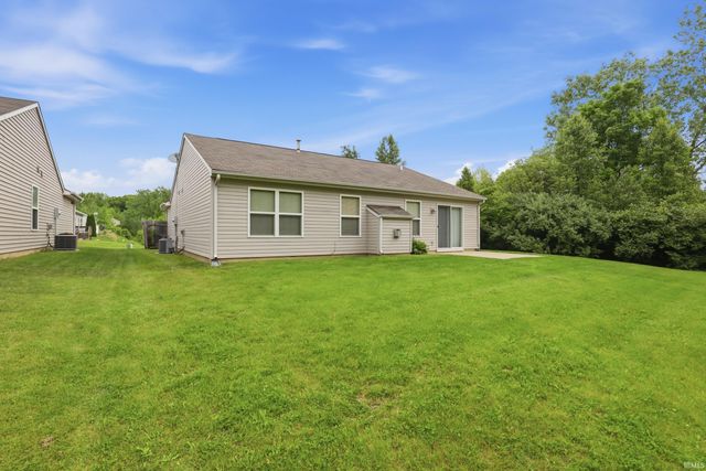 12715 Braveheart Drive, Fort Wayne, IN 46814