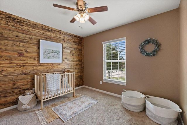 217 Farmer LN, Jarrell, TX 76537