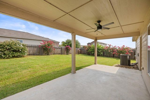 217 Farmer LN, Jarrell, TX 76537