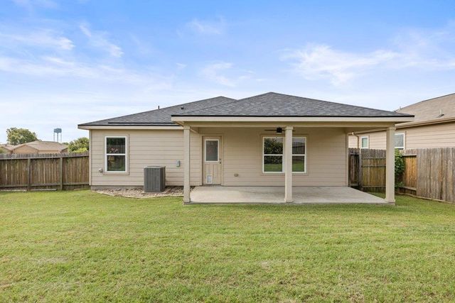 217 Farmer LN, Jarrell, TX 76537